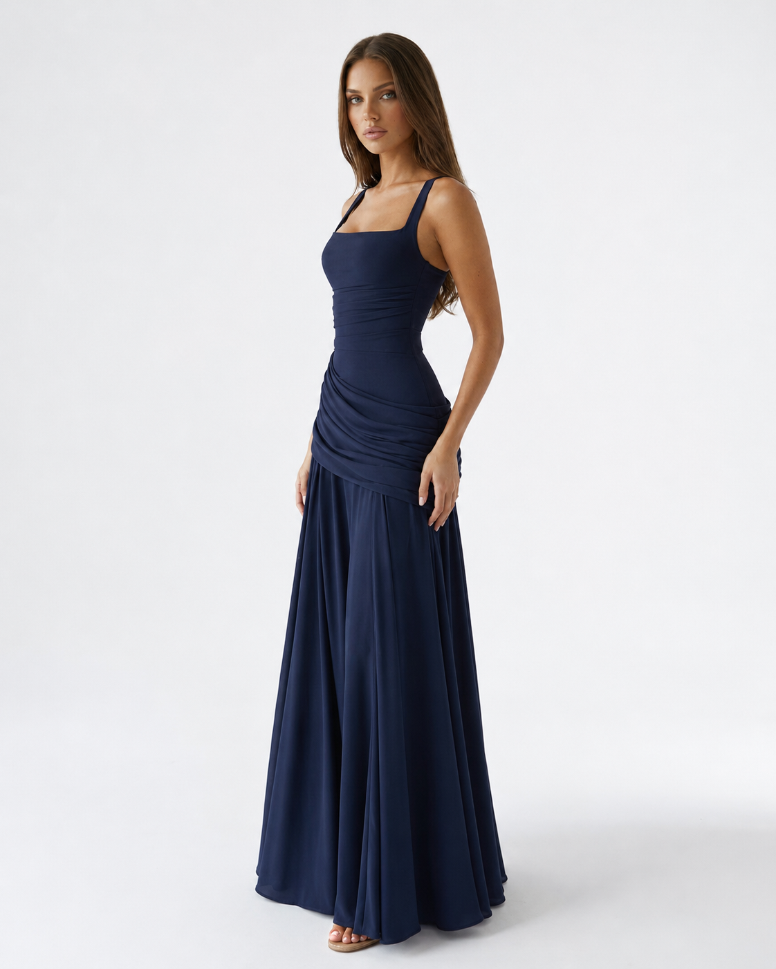 Aveline | Vestido Maxi de Silueta Esculpida