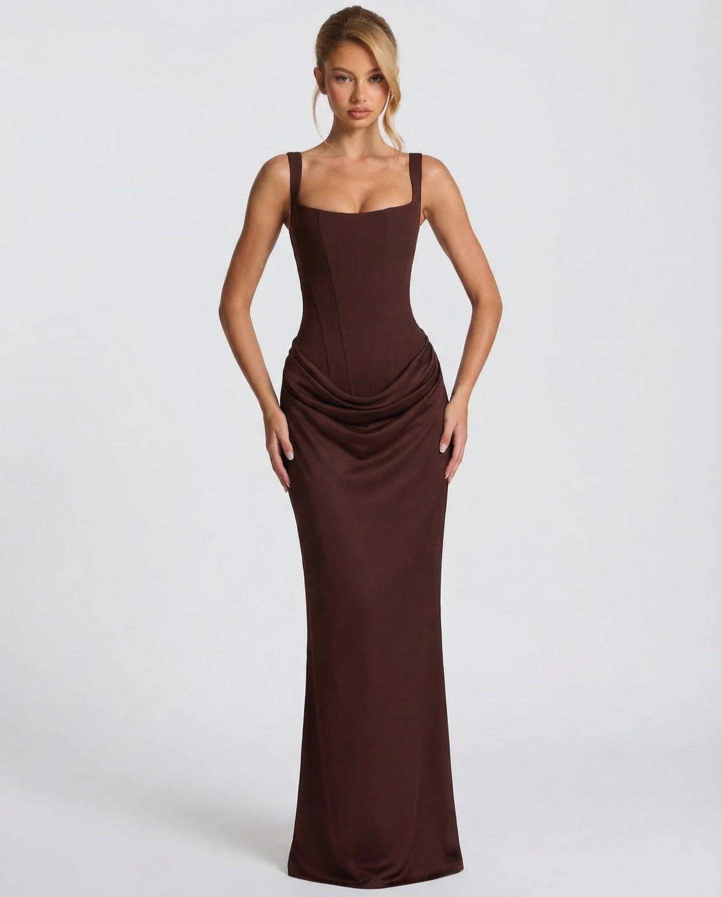 Aria | Vestido Largo de Figura Esculpida