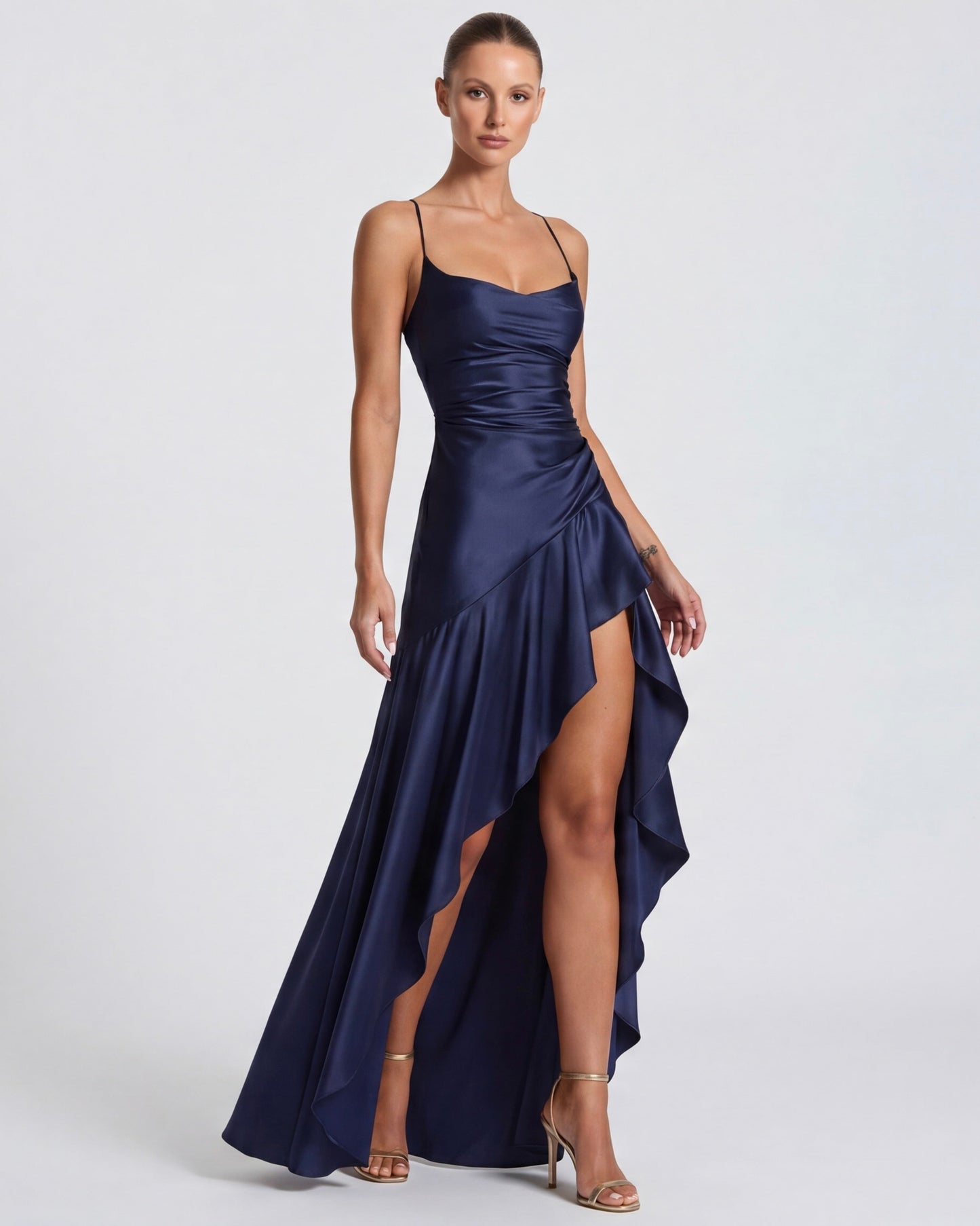 Bruna | Vestido Largo de Presencia Magnética