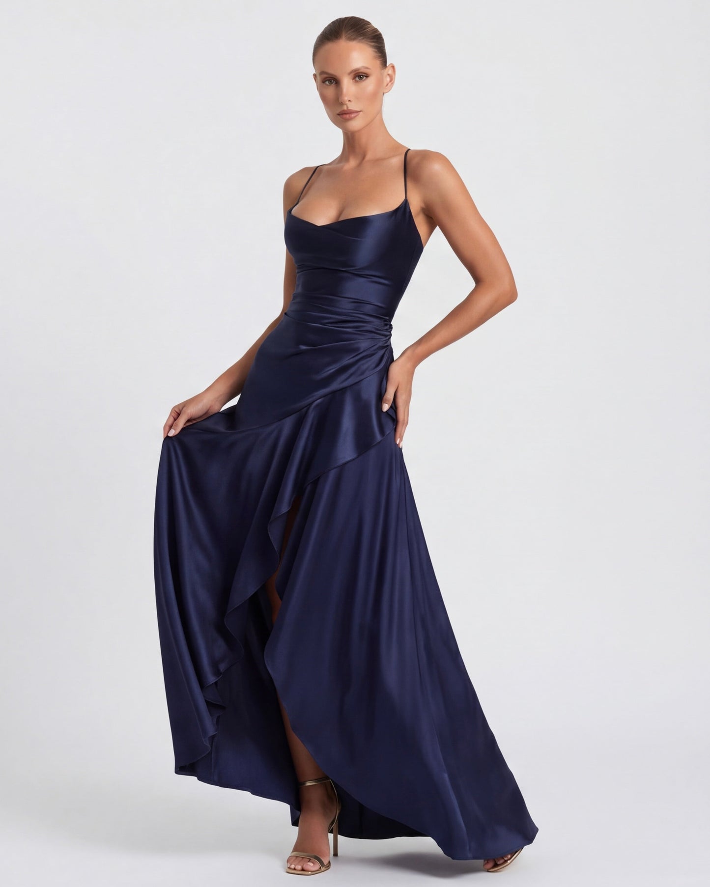 Bruna | Vestido Largo de Presencia Magnética